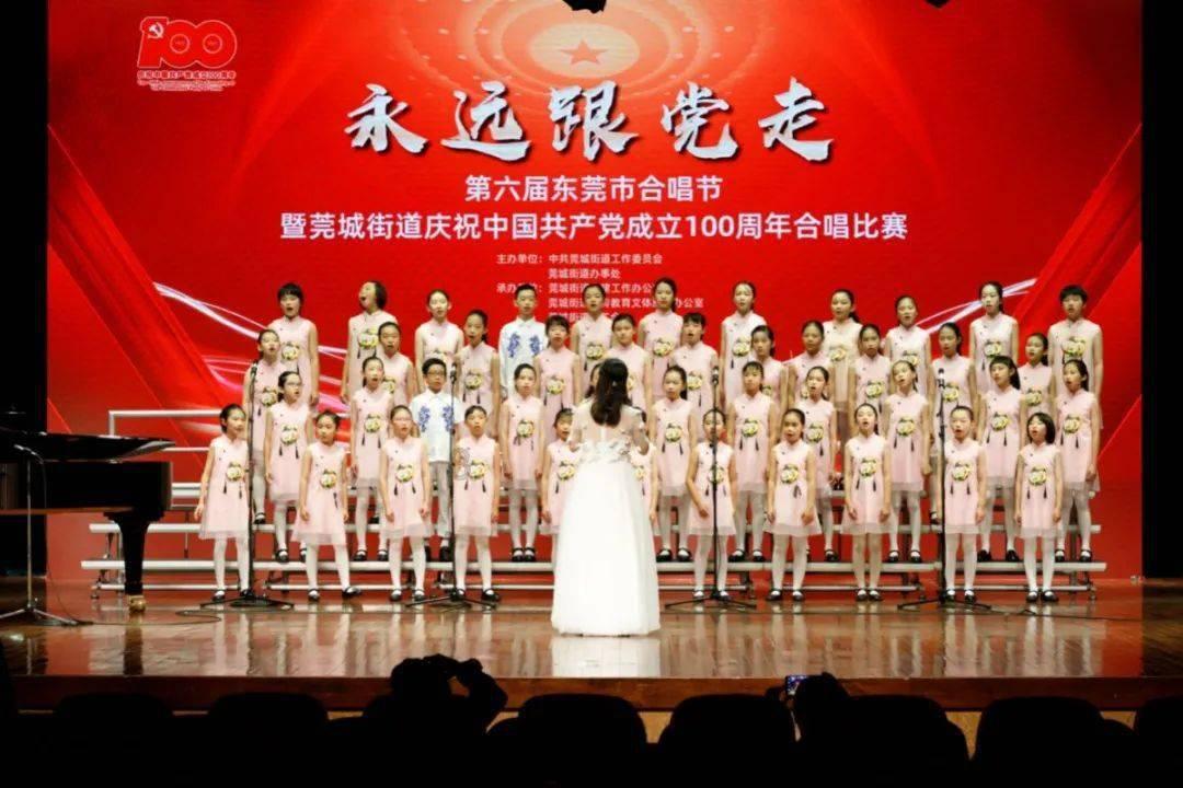 逃离诡异的森林